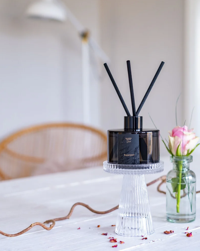 Rumsdoft Rabarber - Syrlighet och sötma i rätt proportion