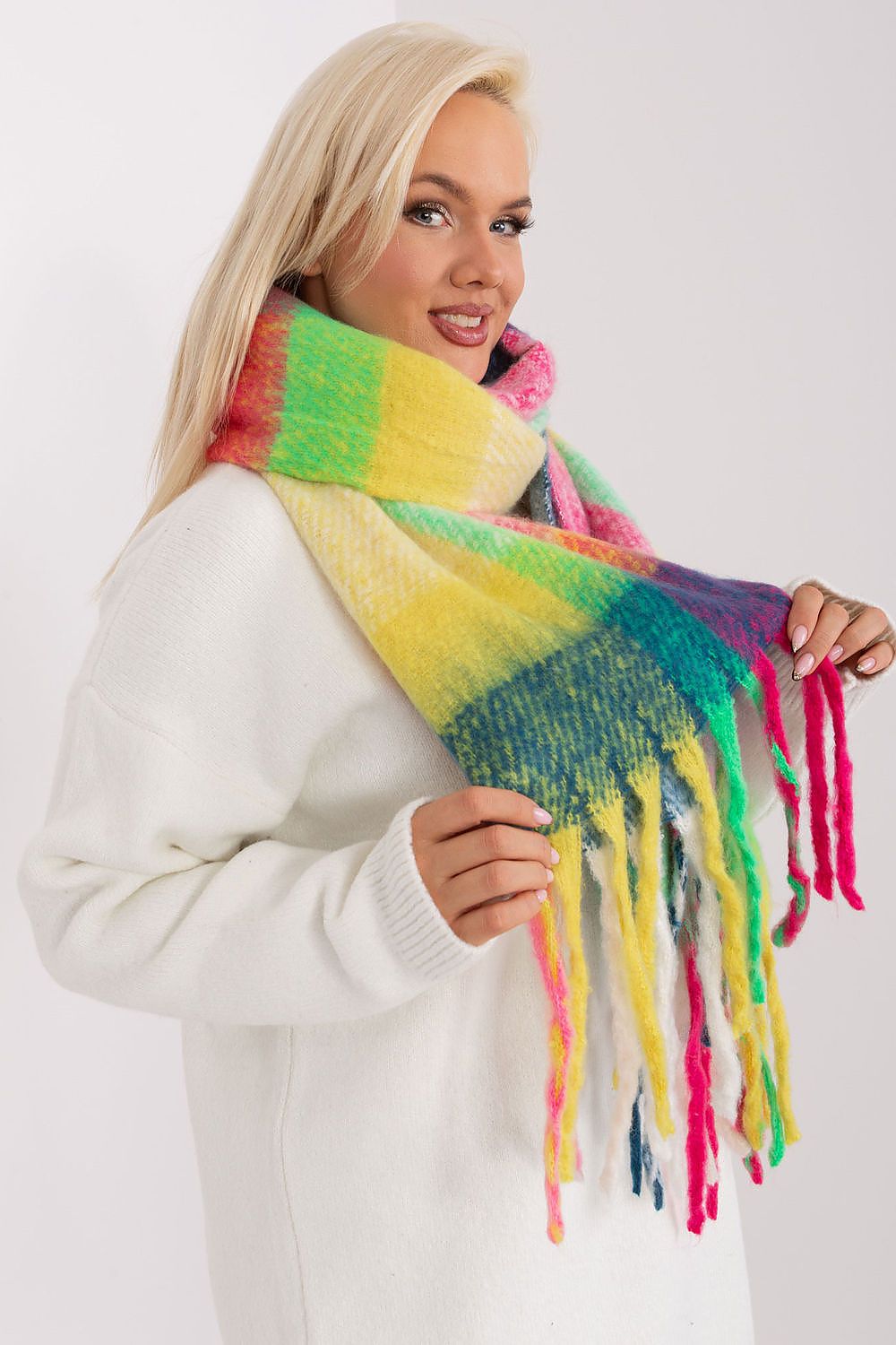  Shawl model 190540 AT 