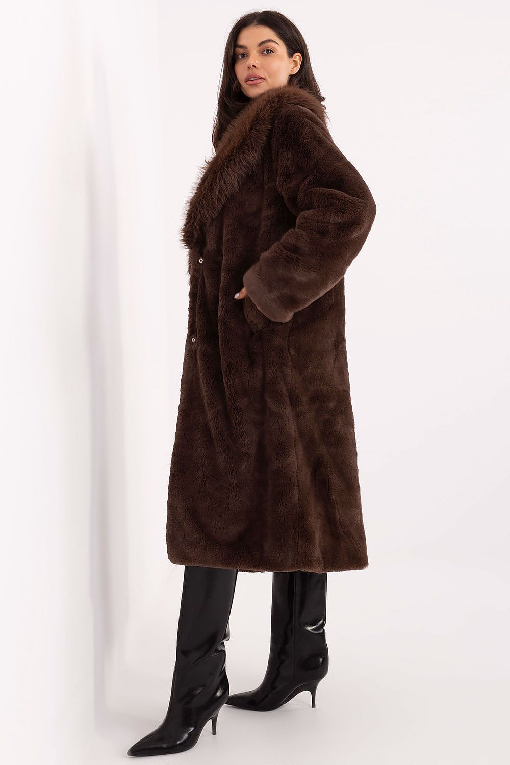  Coat model 220946 Factory Price 